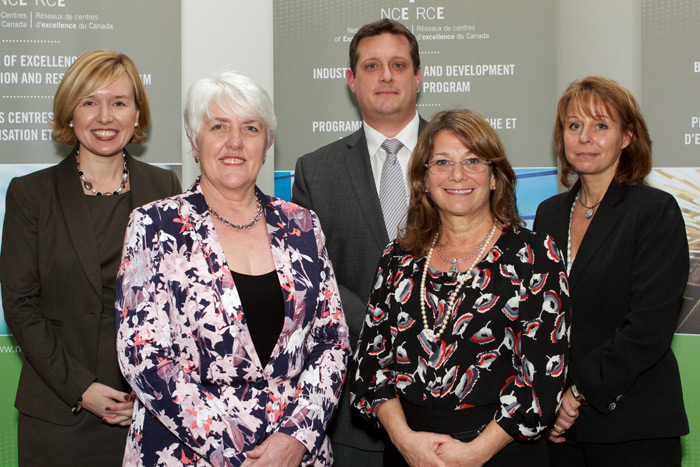 Katie Lafferty (RCCACV), Cathy Garner (Comit&eacute; de s&eacute;lection permanent des RCE), Martin Fortier (ArcticNet), Joanne Cummings (PREVNet) et Diane Gosselin (CQDM)